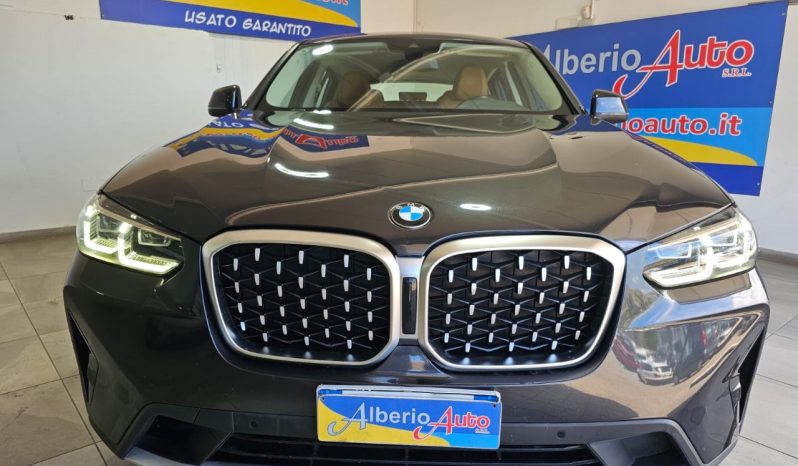 BMW X4 pieno