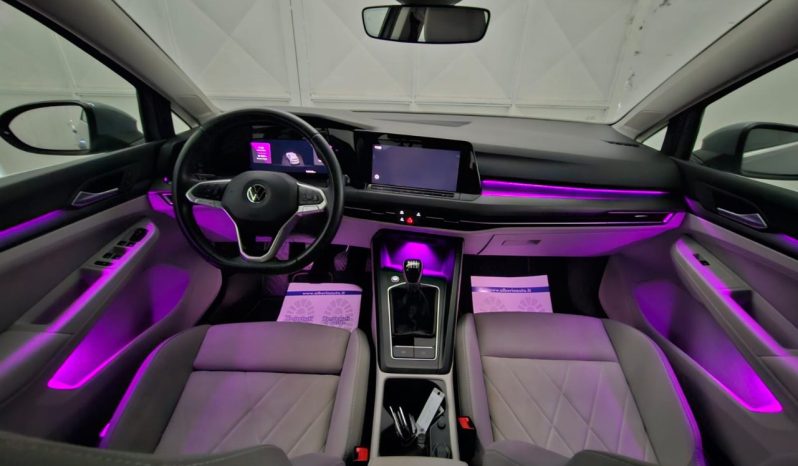 Volkswagen Golf pieno