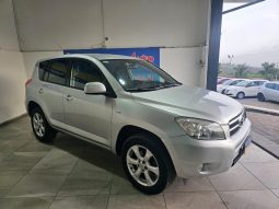 Toyota RAV 4 pieno