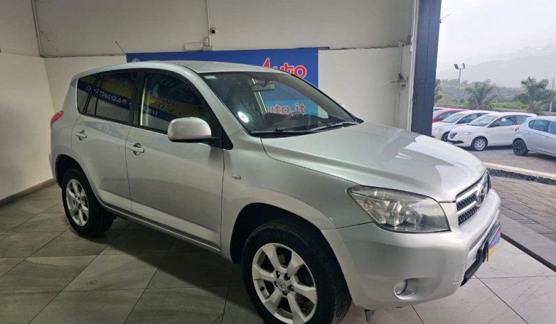 Toyota RAV 4 pieno