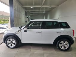 Mini Countryman One D Business pieno