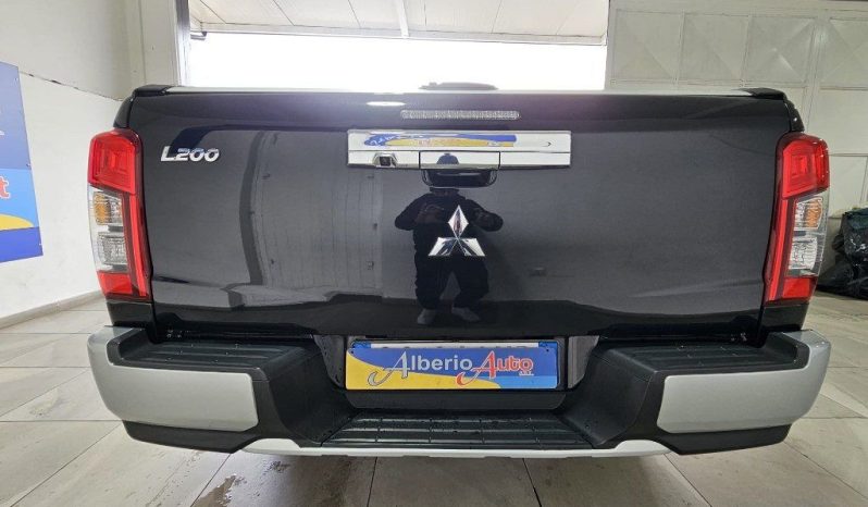 Mitsubishi L200 pieno