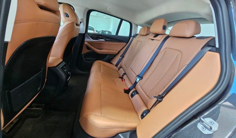 BMW X4 pieno