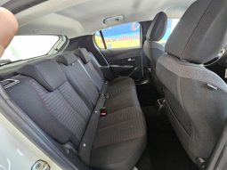Peugeot 208 pieno