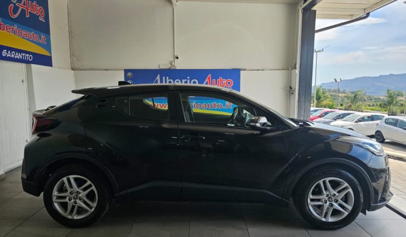 Toyota C-HR pieno