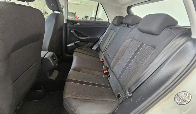 Volkswagen T-Roc pieno