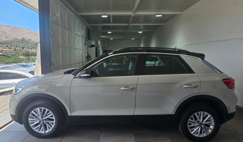 Volkswagen T-Roc pieno