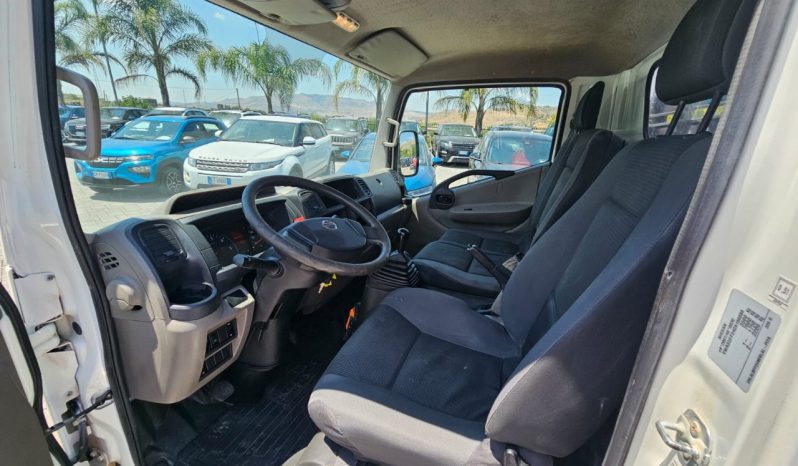 Nissan Cabstar pieno