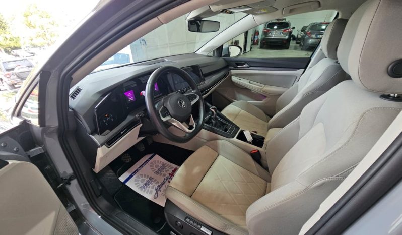 Volkswagen Golf pieno