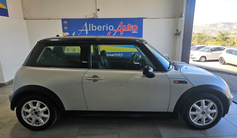 Mini 3 Porte One D pieno
