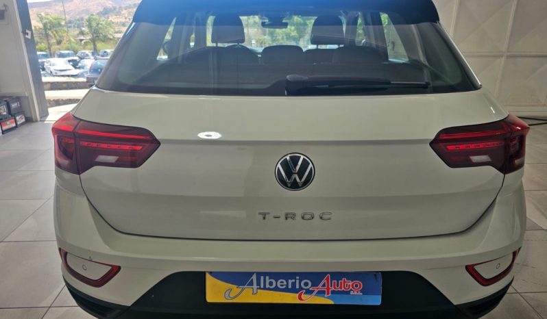 Volkswagen T-Roc pieno