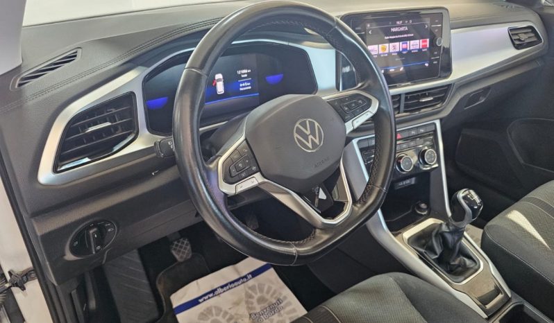 Volkswagen T-Roc pieno