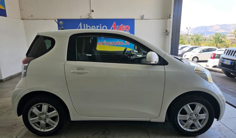 Toyota iQ pieno