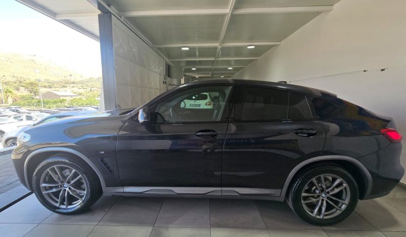 BMW X4 pieno
