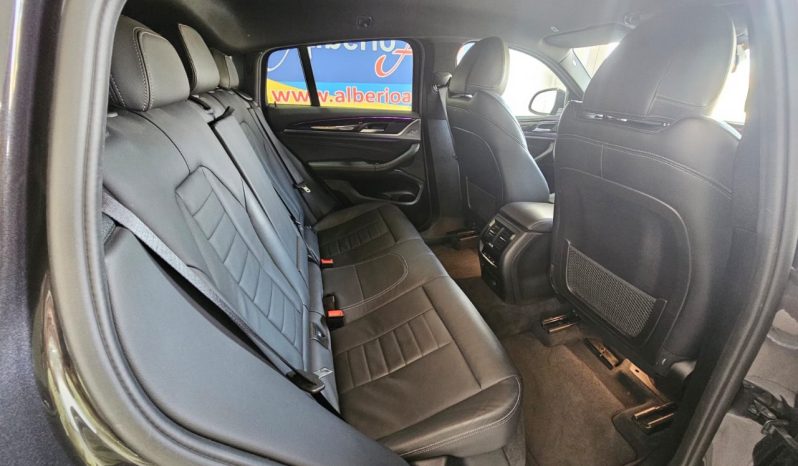 BMW X4 pieno