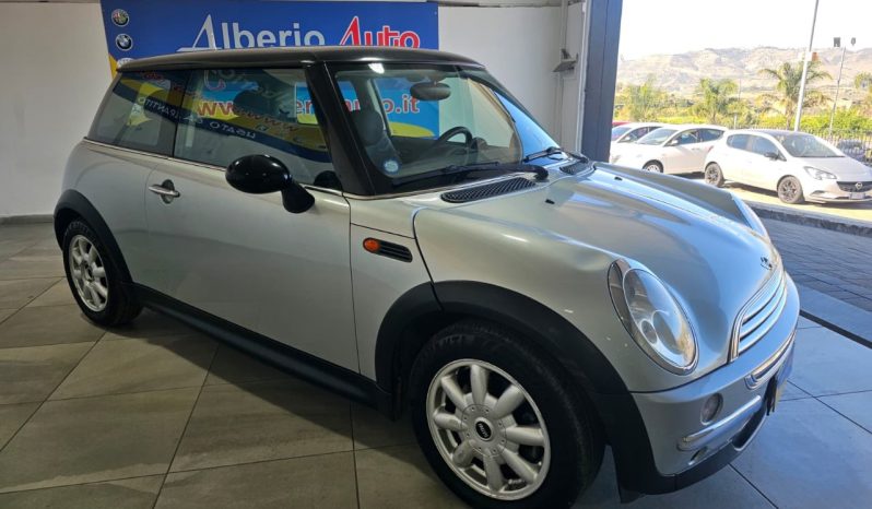 Mini 3 Porte One D pieno
