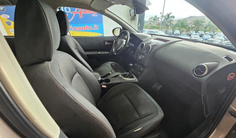 Nissan Qashqai pieno