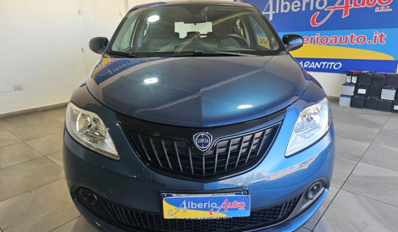 Lancia Ypsilon pieno