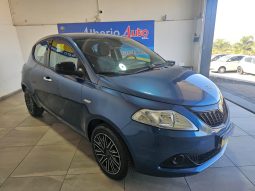 Lancia Ypsilon pieno