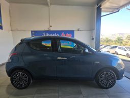 Lancia Ypsilon pieno