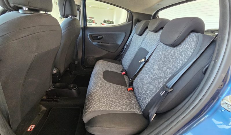 Lancia Ypsilon pieno