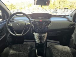 Lancia Ypsilon pieno