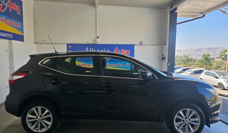 Nissan Qashqai pieno