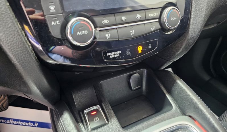 Nissan Qashqai pieno