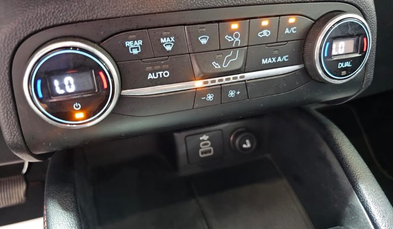 Ford Kuga pieno