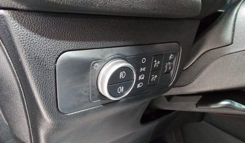 Ford Kuga pieno