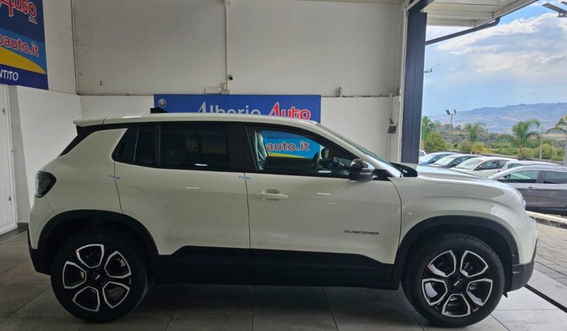 Jeep Avenger pieno