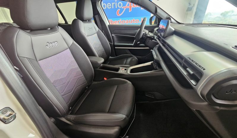 Jeep Avenger pieno