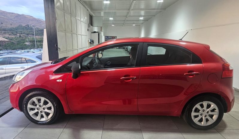 Kia Rio 5 Porte pieno