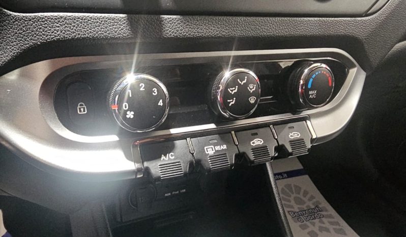Kia Rio 5 Porte pieno